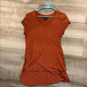 Soft orange vneck